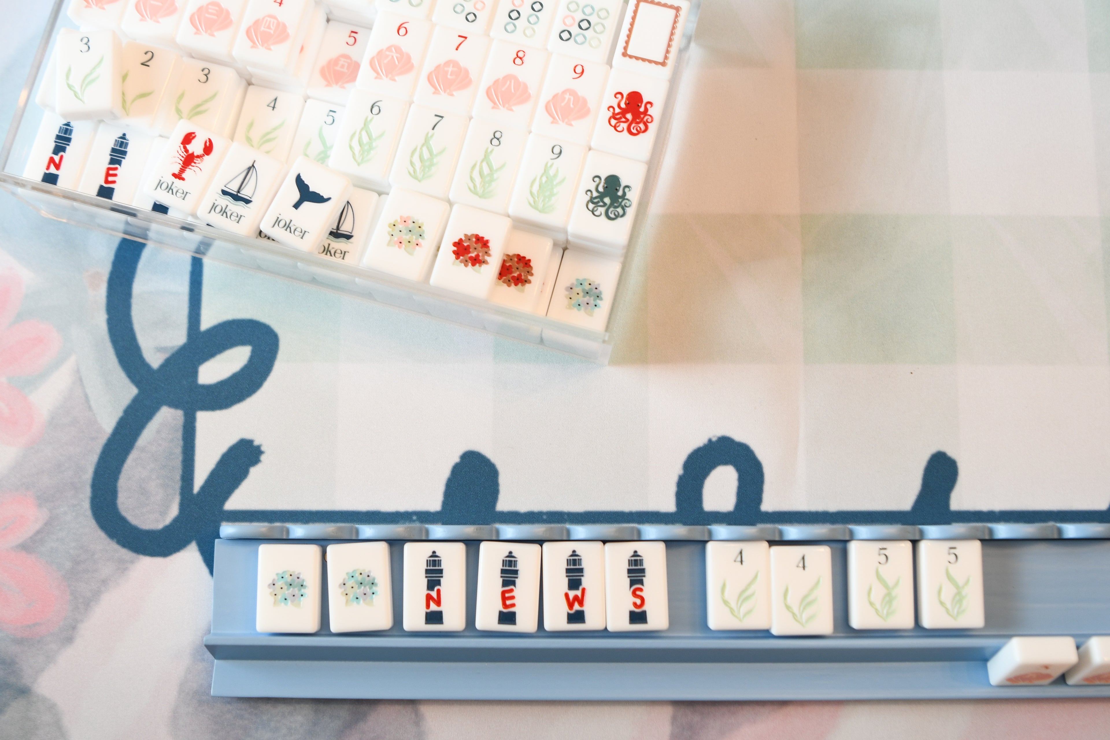 Scalloped Wooden Mahjong Racks - 20 inches