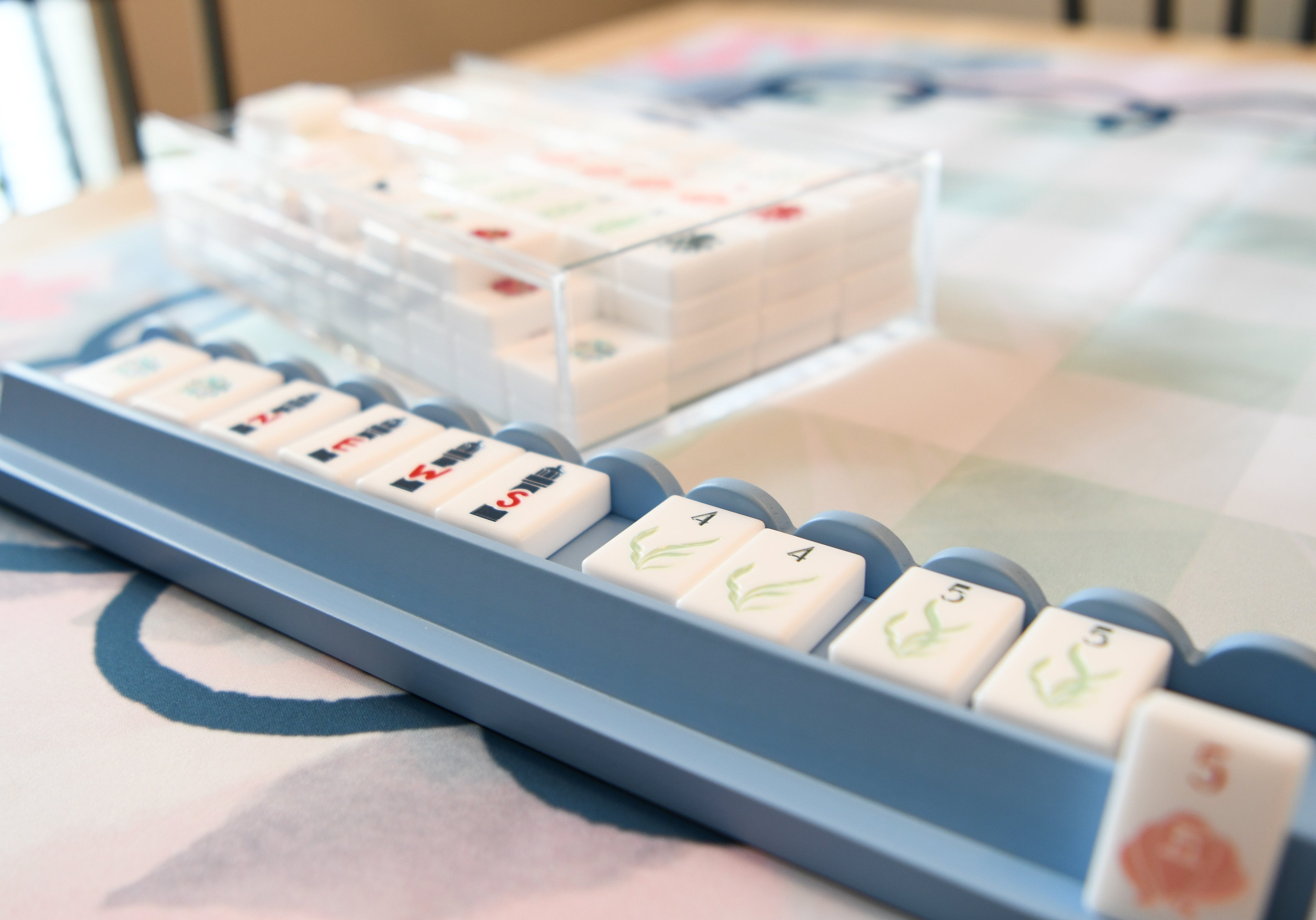 Scalloped Wooden Mahjong Racks - 20 inches