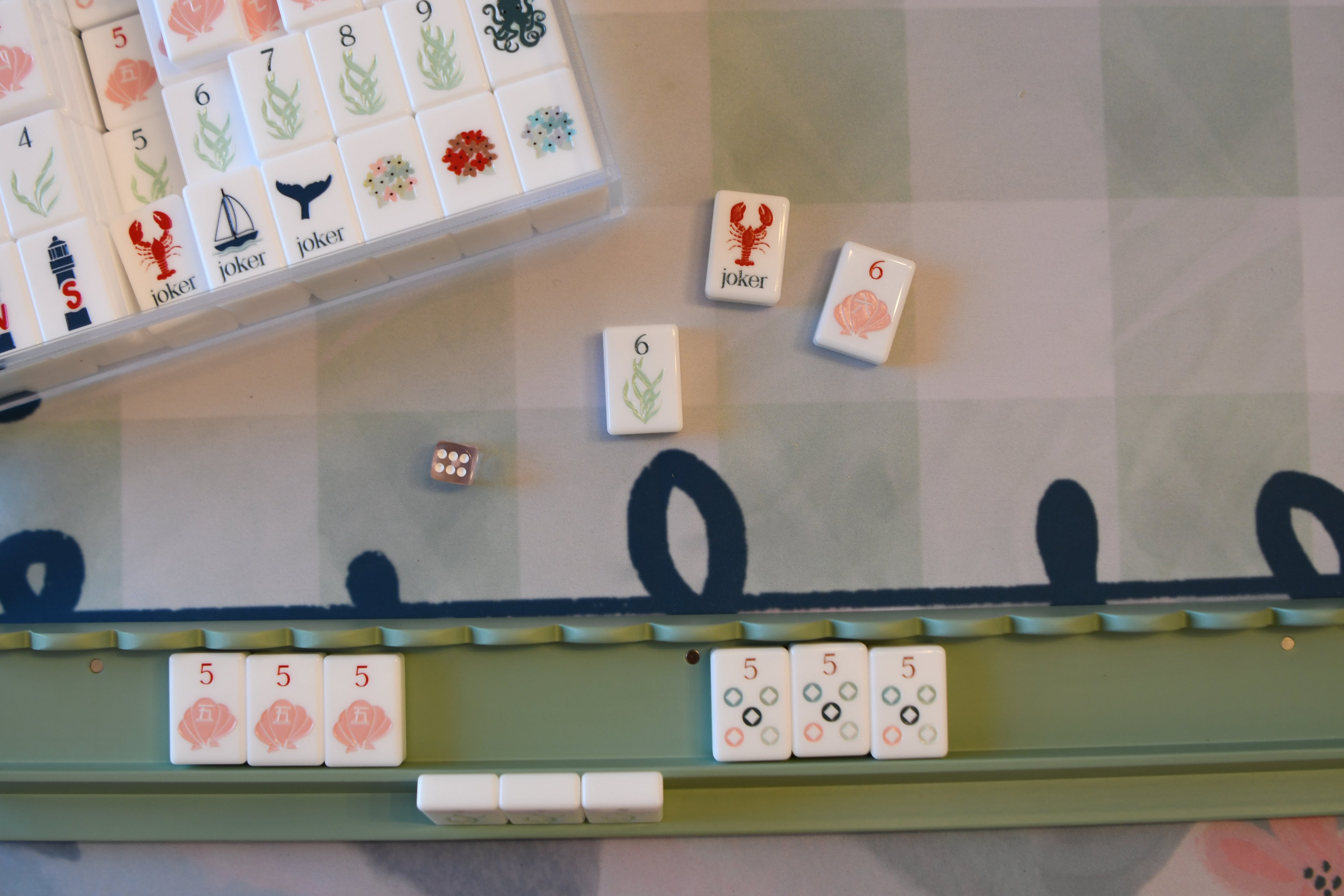 Scalloped Wooden Mahjong Racks - 20 inches