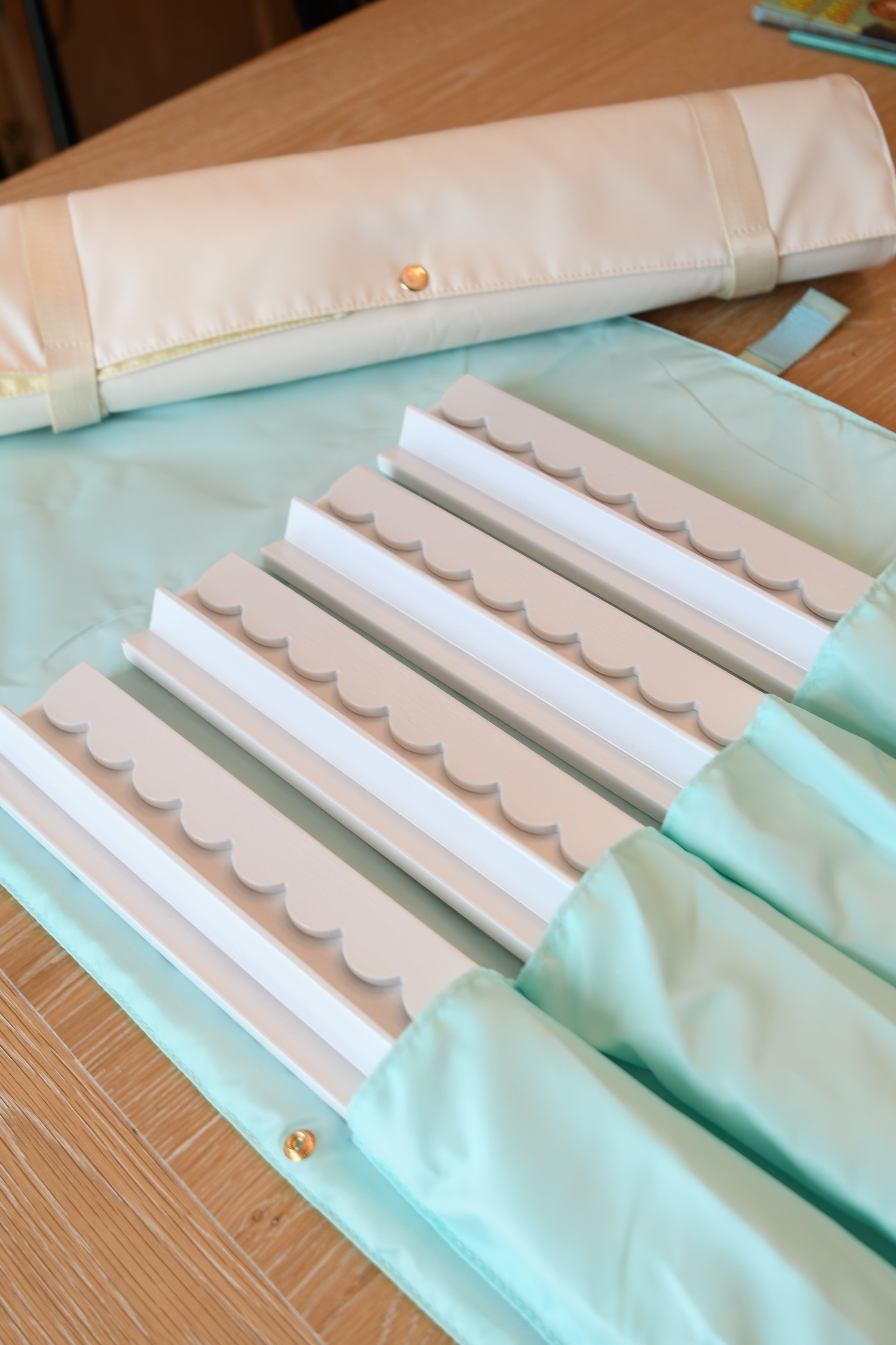 Scalloped Wooden Mahjong Racks - 20 inches