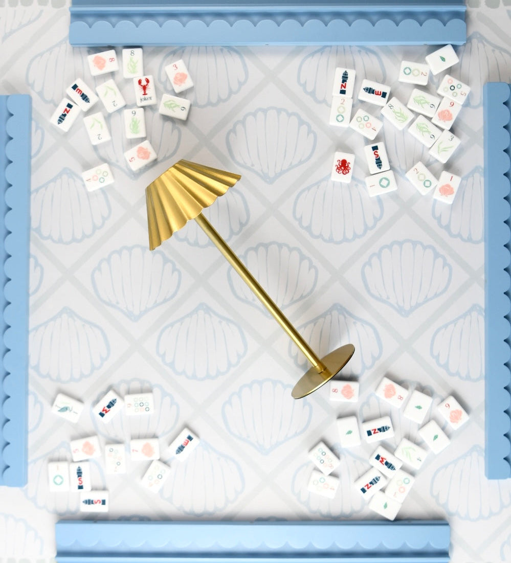 Gold Scallop Mahjong Table Lamp